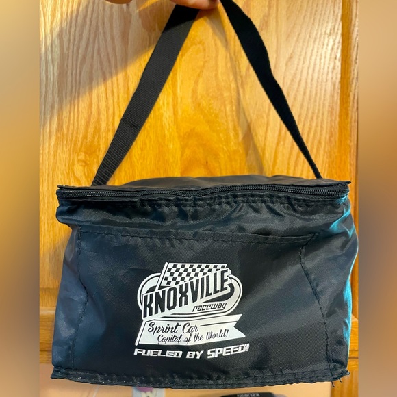 Knoxville Raceway Soft sided 6 pack can cooler - Picture 1 of 6